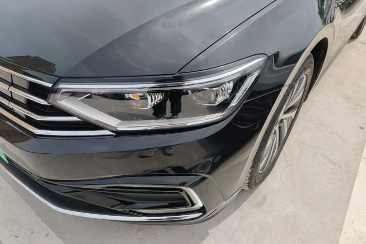 Used Volkswagen Magotan GTE Plug-in Hybrid 2022 GTE Luxury Model Left Front Headlight