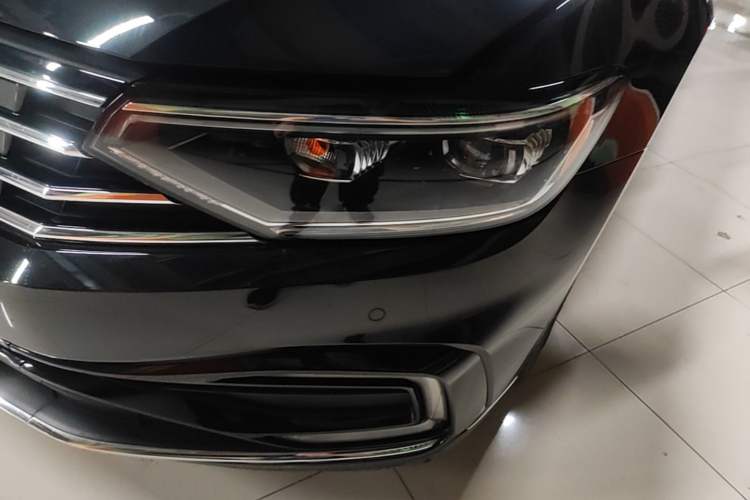 Used Volkswagen Magotan GTE Plug-in Hybrid 2022 GTE Luxury Model Left Front Headlight