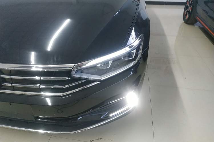 Used Volkswagen Magotan GTE Plug-in Hybrid 2022 GTE Luxury Model Left Front Headlight