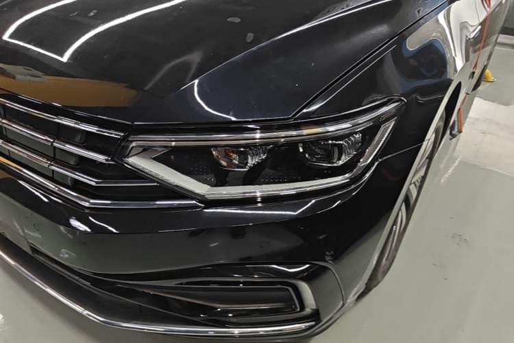Used Volkswagen Magotan GTE Plug-in Hybrid 2022 GTE Luxury Model Left Front Headlight