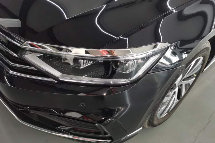 Used Volkswagen Magotan GTE Plug-in Hybrid 2022 GTE Luxury Model Left Front Headlight