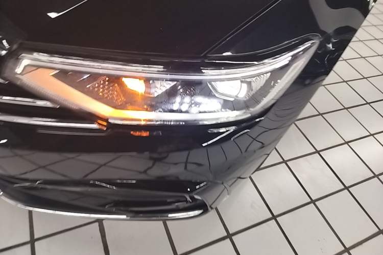 Used Volkswagen Magotan GTE Plug-in Hybrid 2022 GTE Luxury Model Left Front Headlight