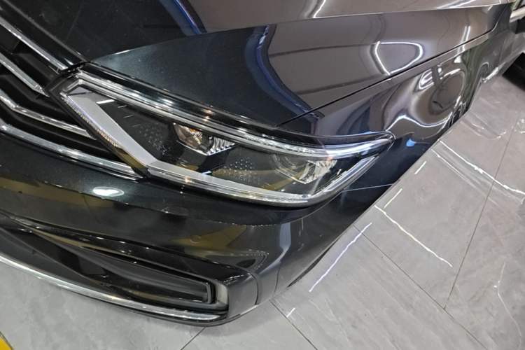 Used Volkswagen Magotan GTE Plug-in Hybrid 2022 GTE Luxury Model Left Front Headlight