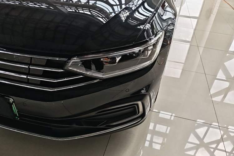 Used Volkswagen Magotan GTE Plug-in Hybrid 2022 GTE Luxury Model Left Front Headlight