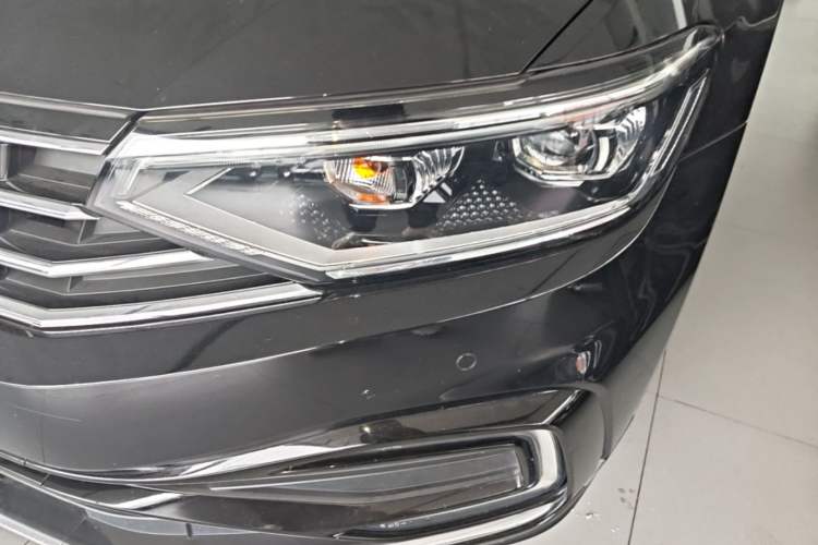 Used Volkswagen Magotan GTE Plug-in Hybrid 2022 GTE Luxury Model Left Front Headlight