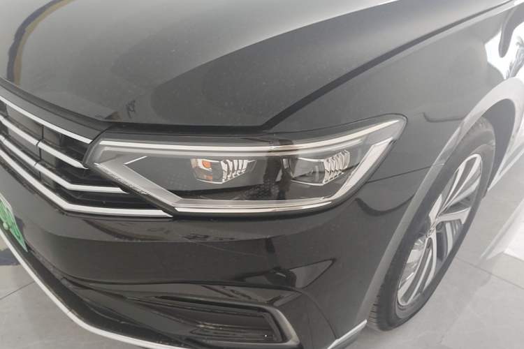 Used Volkswagen Magotan GTE Plug-in Hybrid 2022 GTE Luxury Model Left Front Headlight