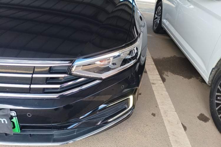 Used Volkswagen Magotan GTE Plug-in Hybrid 2022 GTE Luxury Model Left Front Headlight