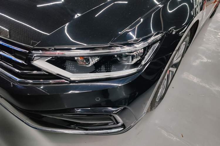 Used Volkswagen Magotan GTE Plug-in Hybrid 2022 GTE Luxury Model Left Front Headlight