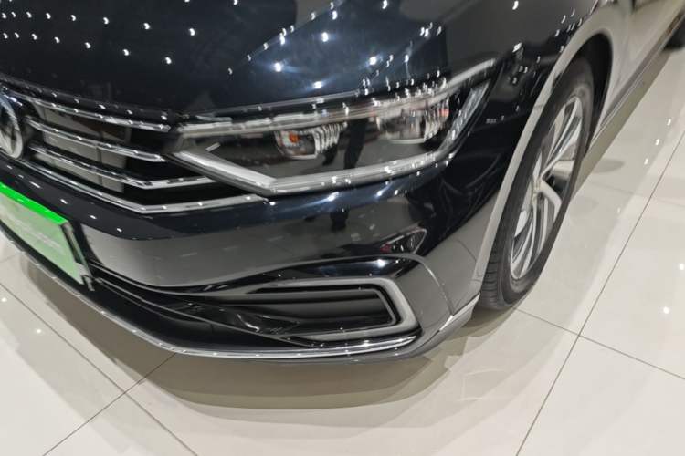 Used Volkswagen Magotan GTE Plug-in Hybrid 2022 GTE Luxury Model Left Front Headlight