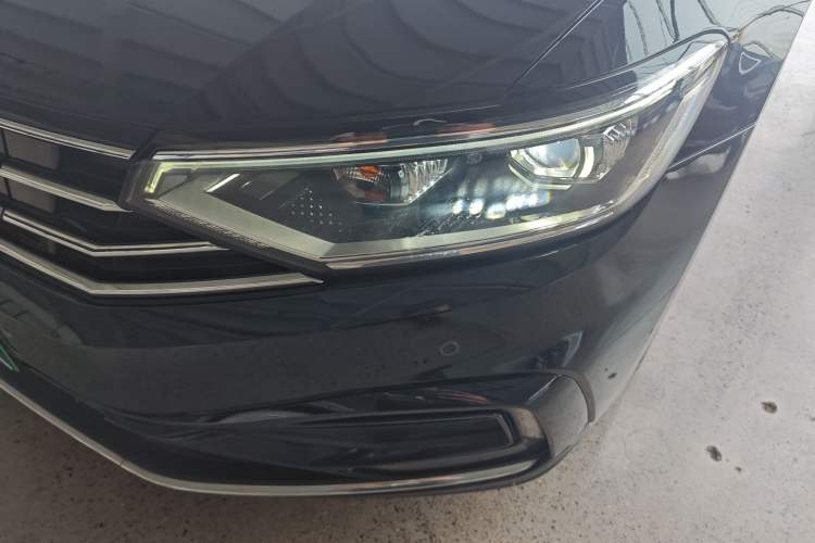Used Volkswagen Magotan GTE Plug-in Hybrid 2022 GTE Luxury Model Left Front Headlight