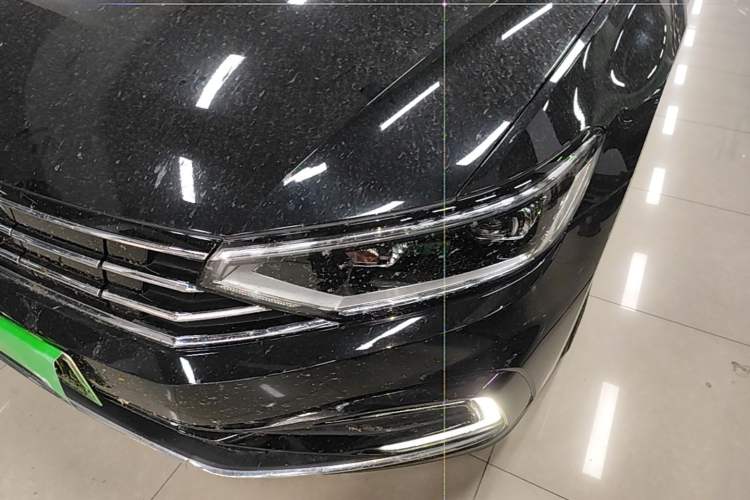 Used Volkswagen Magotan GTE Plug-in Hybrid 2022 GTE Luxury Model Left Front Headlight