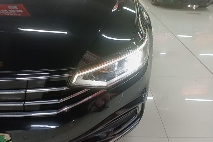 Used Volkswagen Magotan GTE Plug-in Hybrid 2022 GTE Luxury Model Left Front Headlight