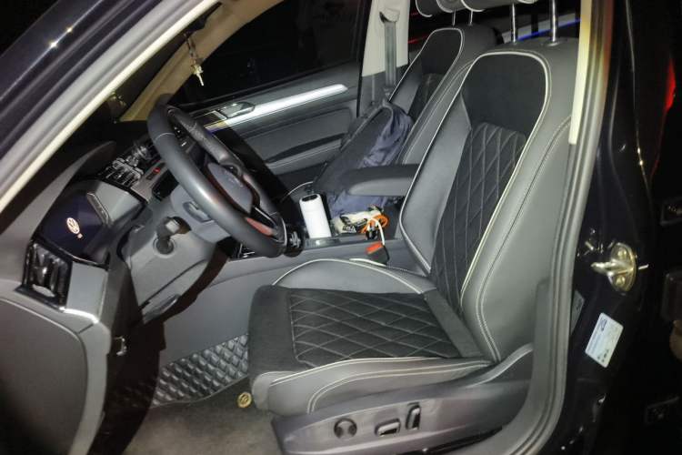 Used Volkswagen Magotan GTE Plug-in Hybrid 2022 GTE Luxury Model Left Front Seat