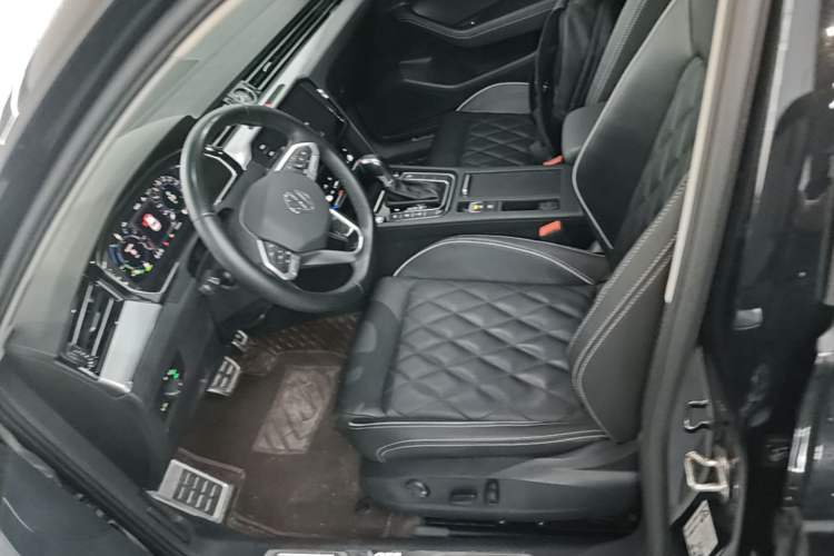 Used Volkswagen Magotan GTE Plug-in Hybrid 2022 GTE Luxury Model Left Front Seat