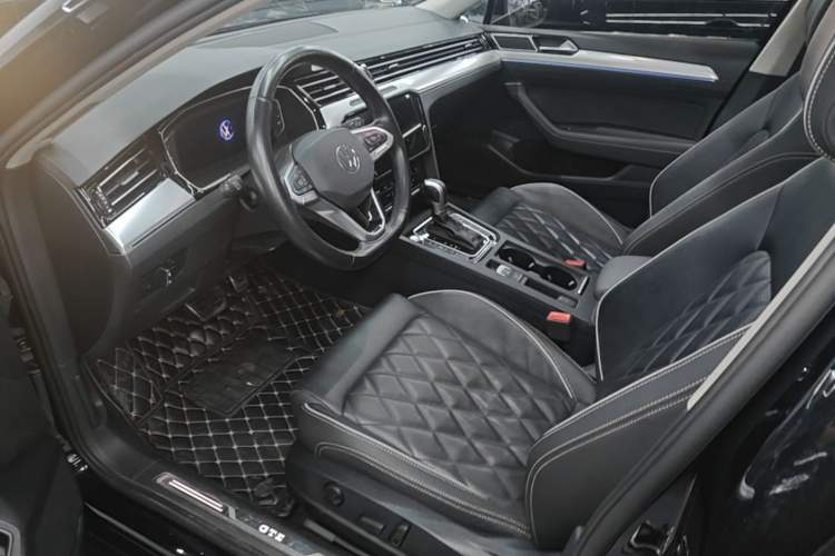 Used Volkswagen Magotan GTE Plug-in Hybrid 2022 GTE Luxury Model Left Front Seat