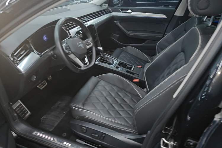 Used Volkswagen Magotan GTE Plug-in Hybrid 2022 GTE Luxury Model Left Front Seat