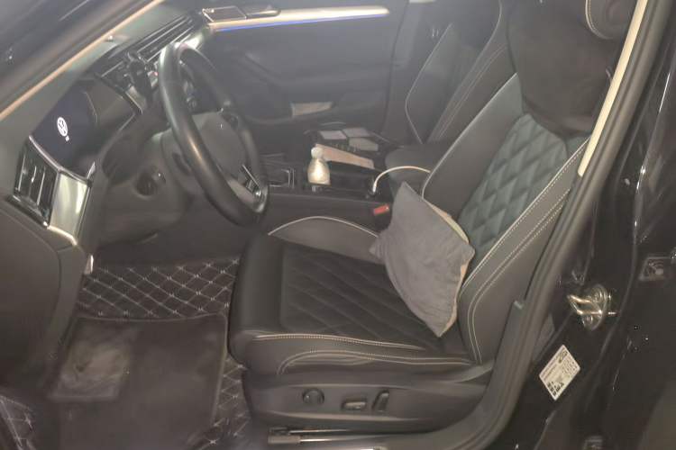 Used Volkswagen Magotan GTE Plug-in Hybrid 2022 GTE Luxury Model Left Front Seat