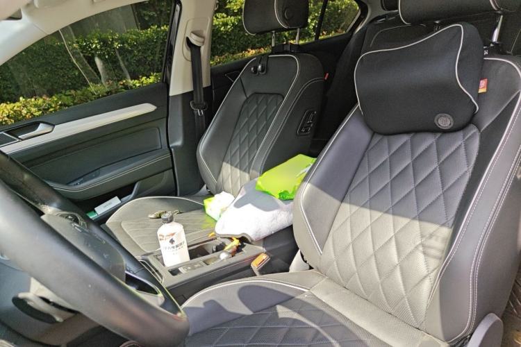 Used Volkswagen Magotan GTE Plug-in Hybrid 2022 GTE Prestige Model Left Front Seat