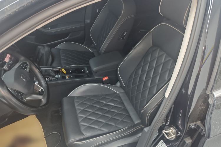 Used Volkswagen Magotan GTE Plug-in Hybrid 2022 GTE Luxury Model Left Front Seat