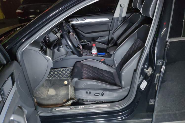 Used Volkswagen Magotan GTE Plug-in Hybrid 2022 GTE Luxury Model Left Front Seat