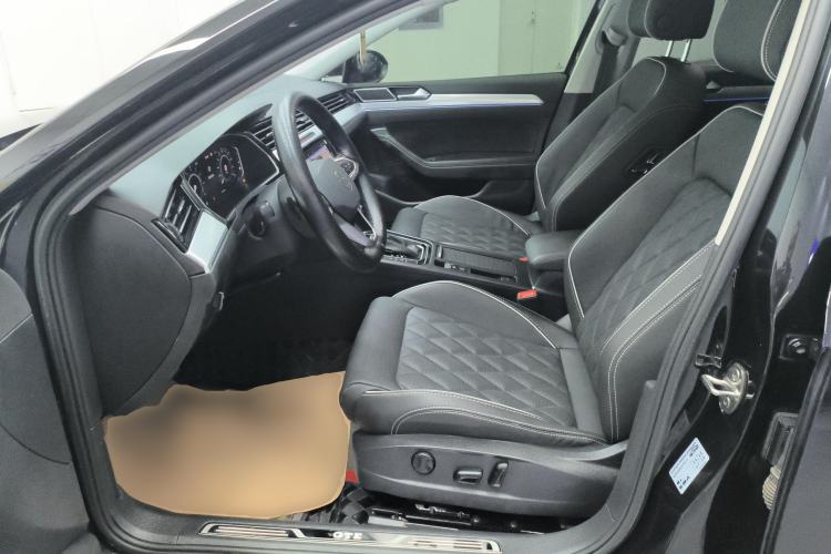 Used Volkswagen Magotan GTE Plug-in Hybrid 2022 GTE Luxury Model Left Front Seat