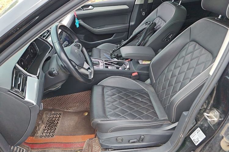 Used Volkswagen Magotan GTE Plug-in Hybrid 2022 GTE Luxury Model Left Front Seat