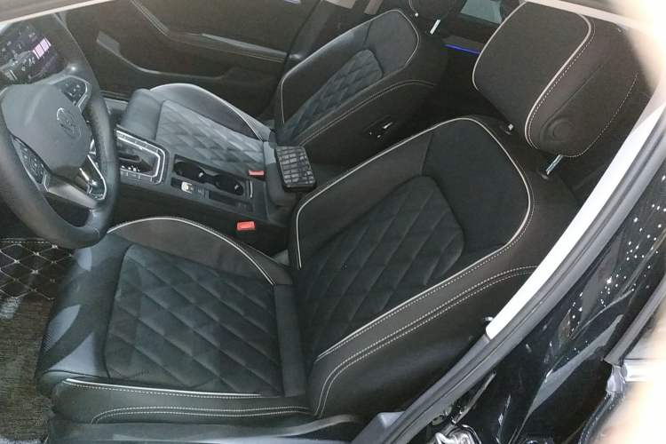Used Volkswagen Magotan GTE Plug-in Hybrid 2022 GTE Luxury Model Left Front Seat