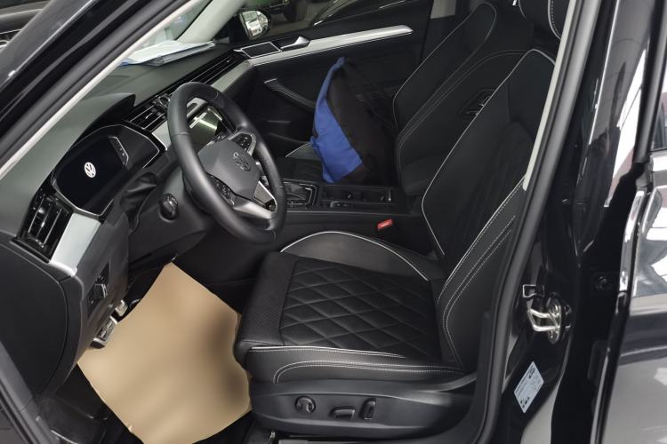 Used Volkswagen Magotan GTE Plug-in Hybrid 2022 GTE Luxury Model Left Front Seat