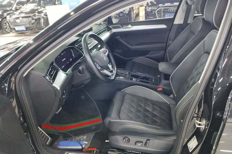 Used Volkswagen Magotan GTE Plug-in Hybrid 2022 GTE Luxury Model Left Front Seat