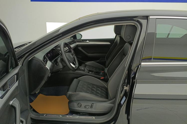 Used Volkswagen Magotan GTE Plug-in Hybrid 2022 GTE Luxury Model Left Front Seat