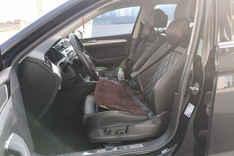 Used Volkswagen Magotan GTE Plug-in Hybrid 2022 GTE Luxury Model Left Front Seat