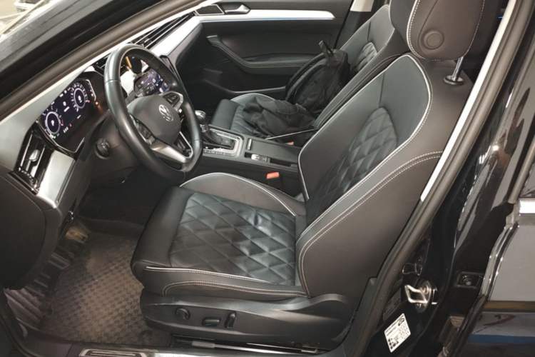 Used Volkswagen Magotan GTE Plug-in Hybrid 2022 GTE Luxury Model Left Front Seat