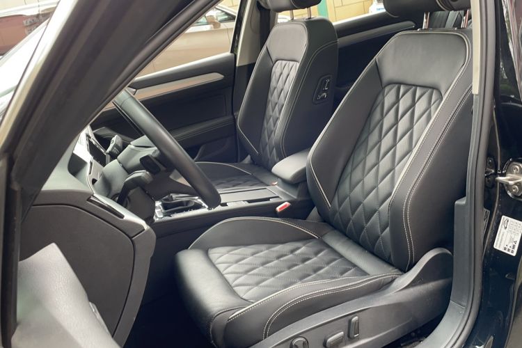 Used Volkswagen Magotan GTE Plug-in Hybrid 2022 GTE Luxury Model Left Front Seat