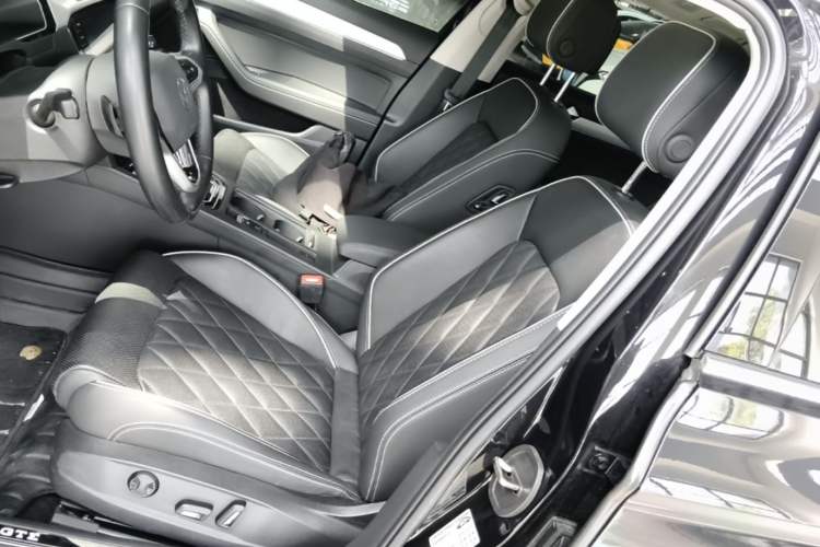 Used Volkswagen Magotan GTE Plug-in Hybrid 2022 GTE Luxury Model Left Front Seat