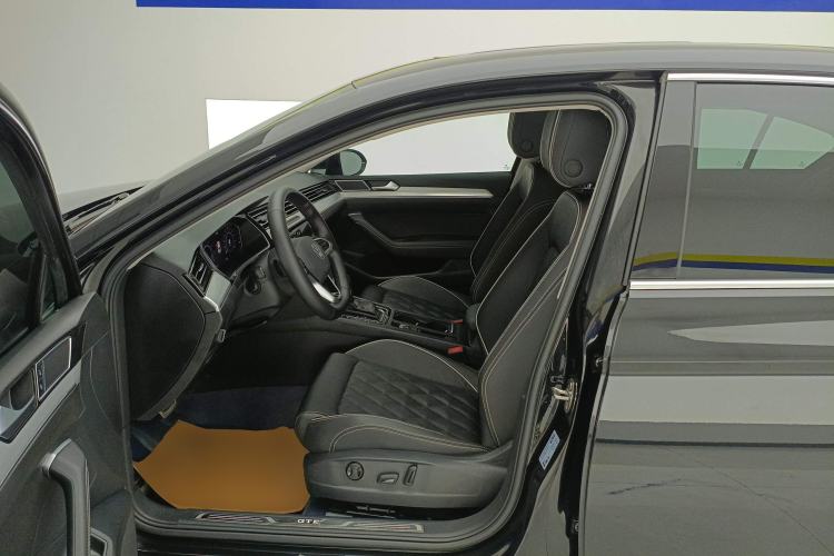 Used Volkswagen Magotan GTE Plug-in Hybrid 2022 GTE Luxury Model Left Front Seat