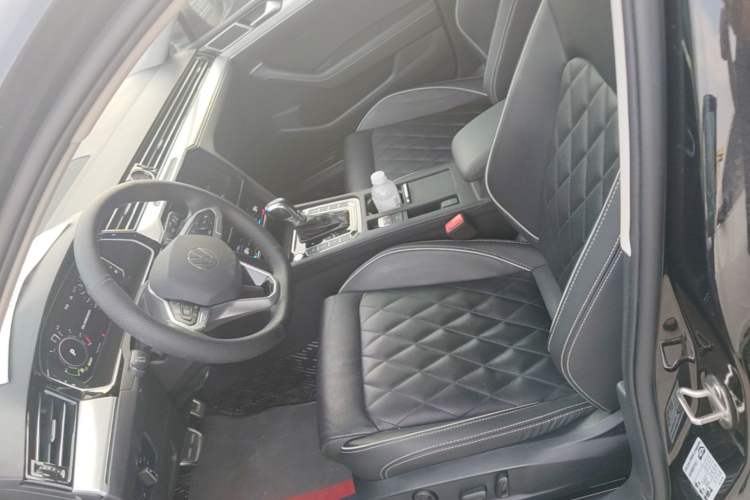 Used Volkswagen Magotan GTE Plug-in Hybrid 2022 GTE Luxury Model Left Front Seat