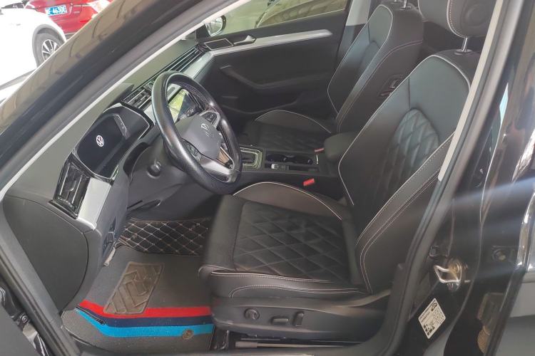 Used Volkswagen Magotan GTE Plug-in Hybrid 2022 GTE Luxury Model Left Front Seat