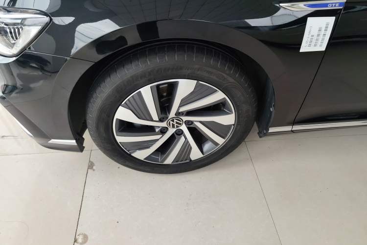 Used Volkswagen Magotan GTE Plug-in Hybrid 2022 GTE Luxury Model Left Front Wheel Hub
