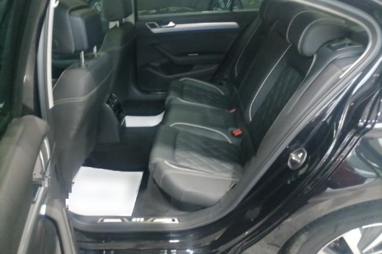 Used Volkswagen Magotan GTE Plug-in Hybrid 2022 GTE Luxury Model Left Rear Seat