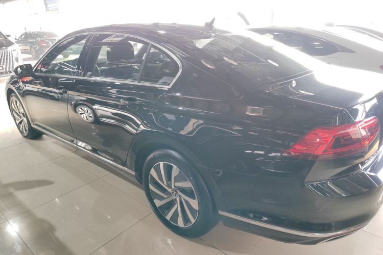 Used Volkswagen Magotan GTE Plug-in Hybrid 2022 GTE Luxury Model Left Side