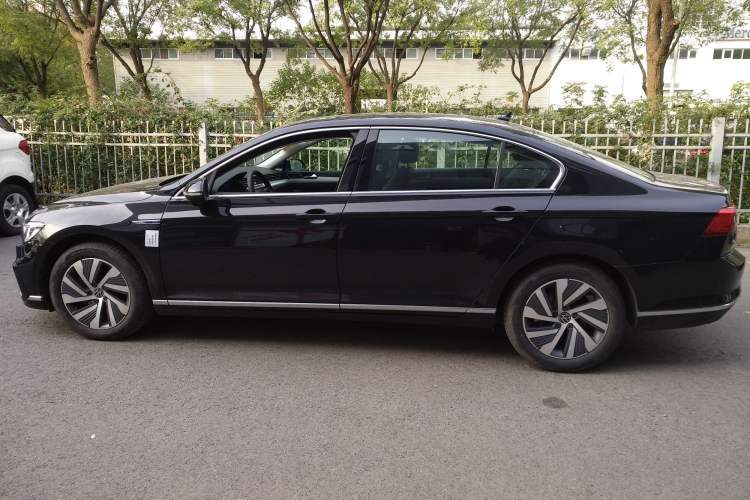 Used Volkswagen Magotan GTE Plug-in Hybrid 2022 GTE Luxury Model Left Side