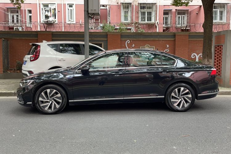 Used Volkswagen Magotan GTE Plug-in Hybrid 2022 GTE Luxury Model Left Side