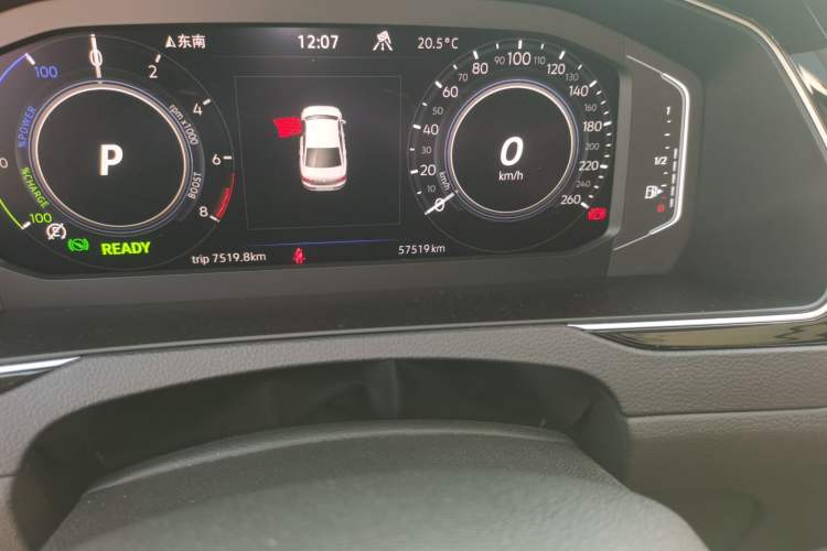 Used Volkswagen Magotan GTE Plug-in Hybrid 2022 GTE Luxury Model Odometer Close Up