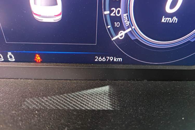 Used Volkswagen Magotan GTE Plug-in Hybrid 2022 GTE Luxury Model Odometer Close Up