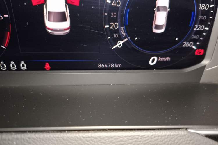 Used Volkswagen Magotan GTE Plug-in Hybrid 2022 GTE Luxury Model Odometer Close Up