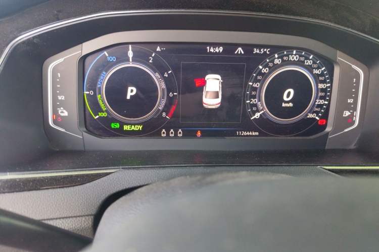 Used Volkswagen Magotan GTE Plug-in Hybrid 2022 GTE Luxury Model Odometer Close Up