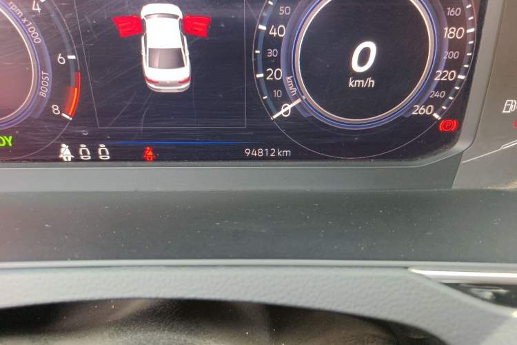 Used Volkswagen Magotan GTE Plug-in Hybrid 2022 GTE Luxury Model Odometer Close Up