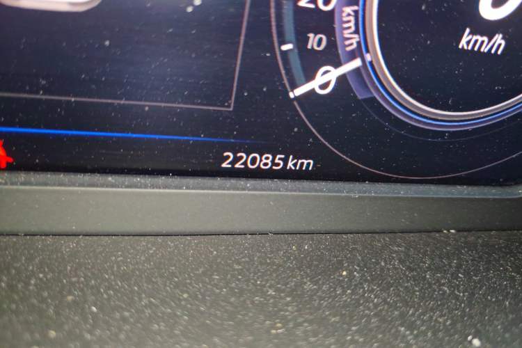 Used Volkswagen Magotan GTE Plug-in Hybrid 2022 GTE Luxury Model Odometer Close Up