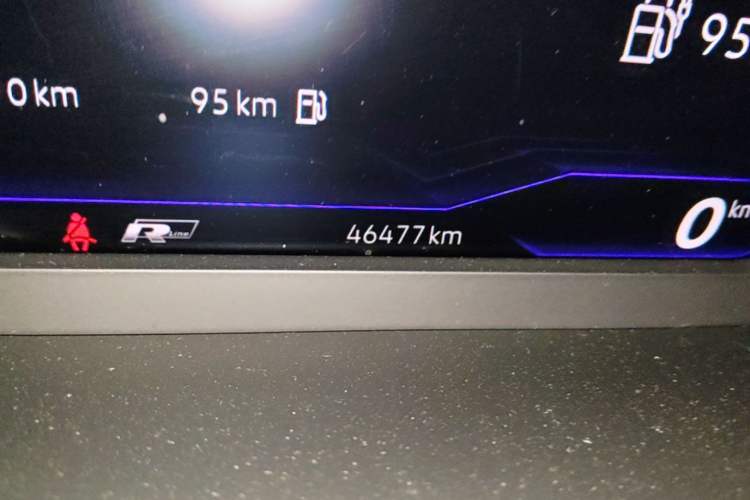 Used Volkswagen Magotan GTE Plug-in Hybrid 2022 GTE Luxury Model Odometer Close Up