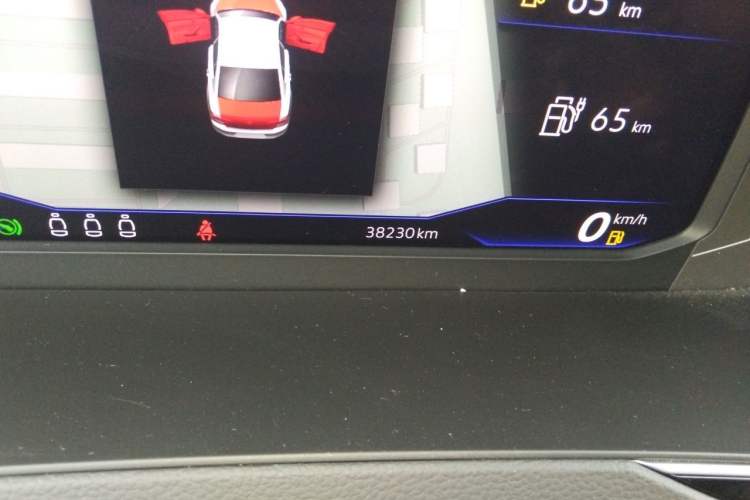 Used Volkswagen Magotan GTE Plug-in Hybrid 2022 GTE Prestige Model Odometer Close Up